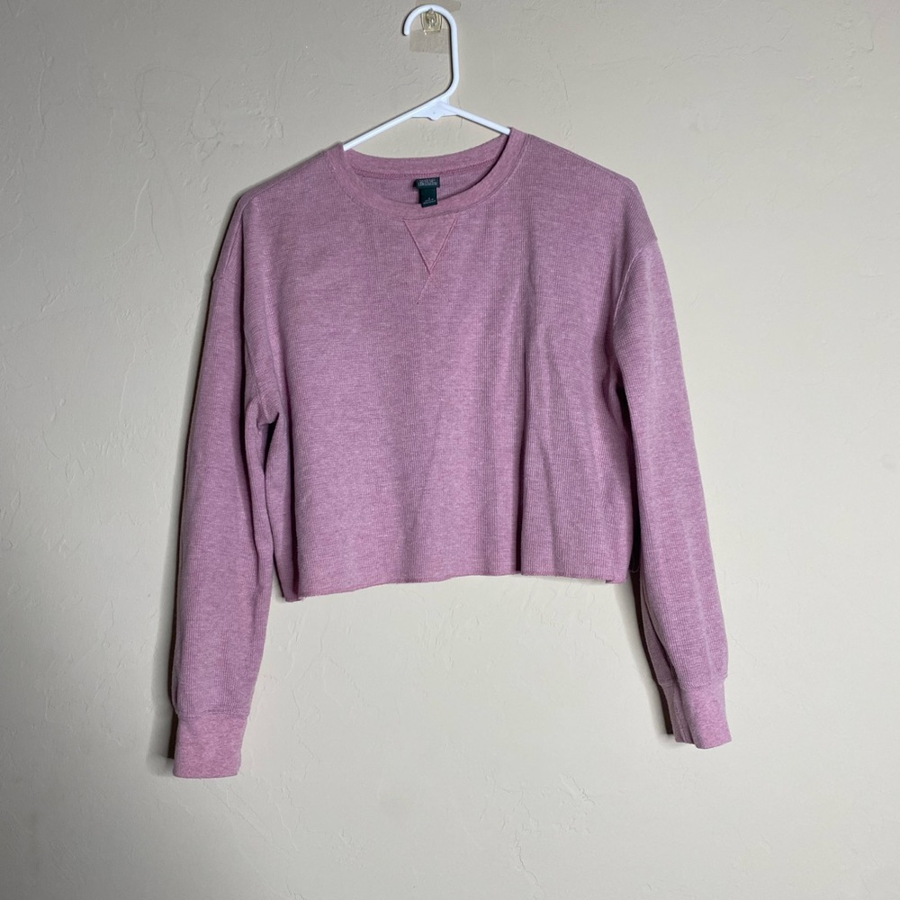 Pink crop long sleeve tee